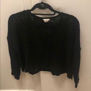 Cropped Black sweater